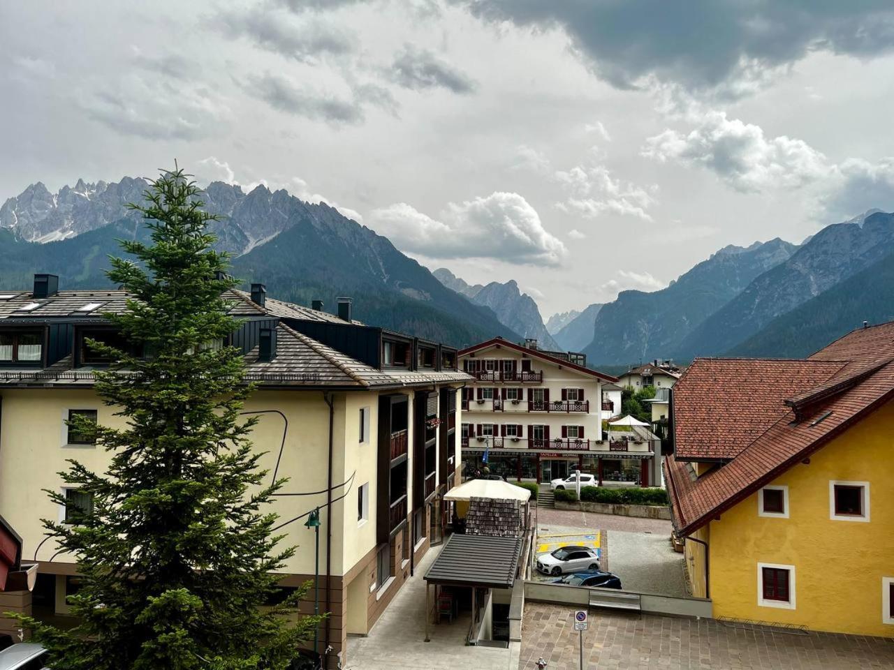 Stroblhof Toblach-Dobbiaco Eksteriør bilde
