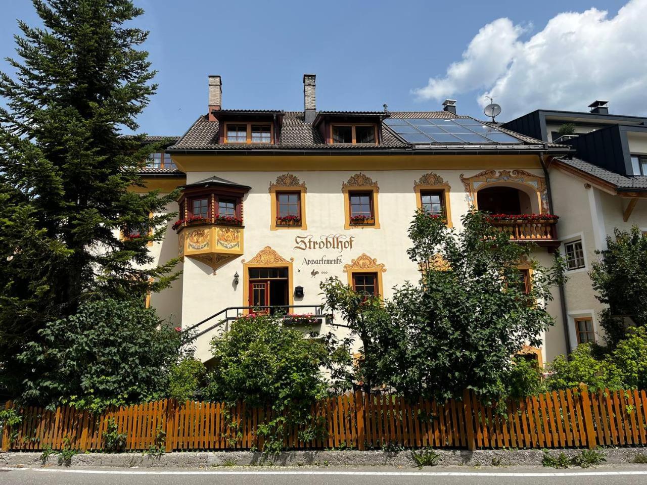 Stroblhof Toblach-Dobbiaco Eksteriør bilde