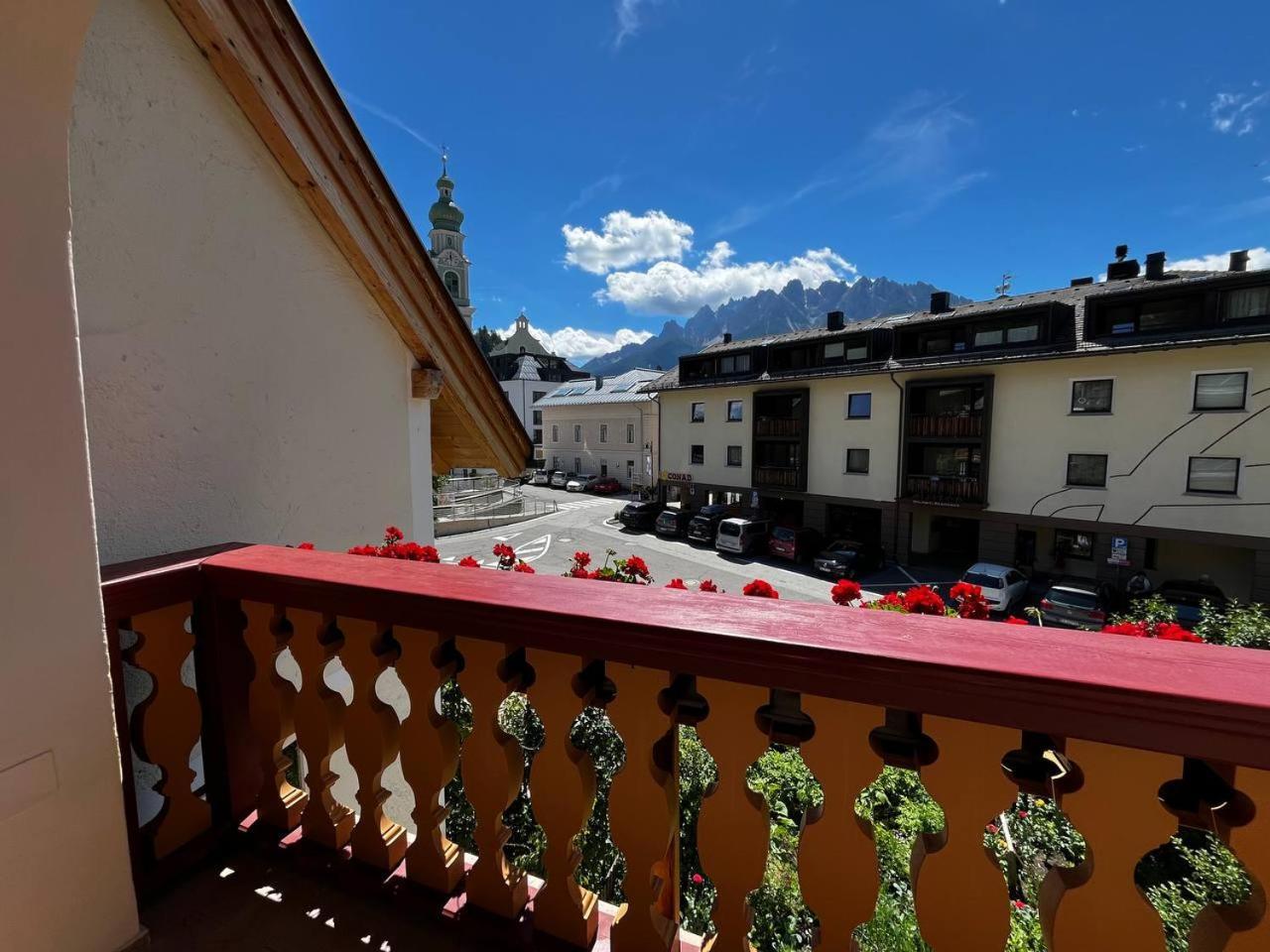 Stroblhof Toblach-Dobbiaco Eksteriør bilde
